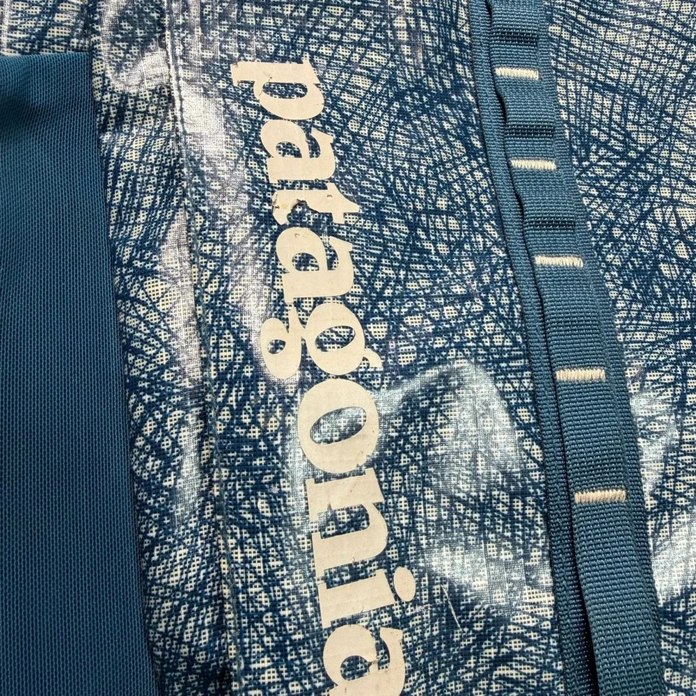 Patagonia Black Hole Pack 25L Backpack Blue 49297 Running Hiking Travel Bag